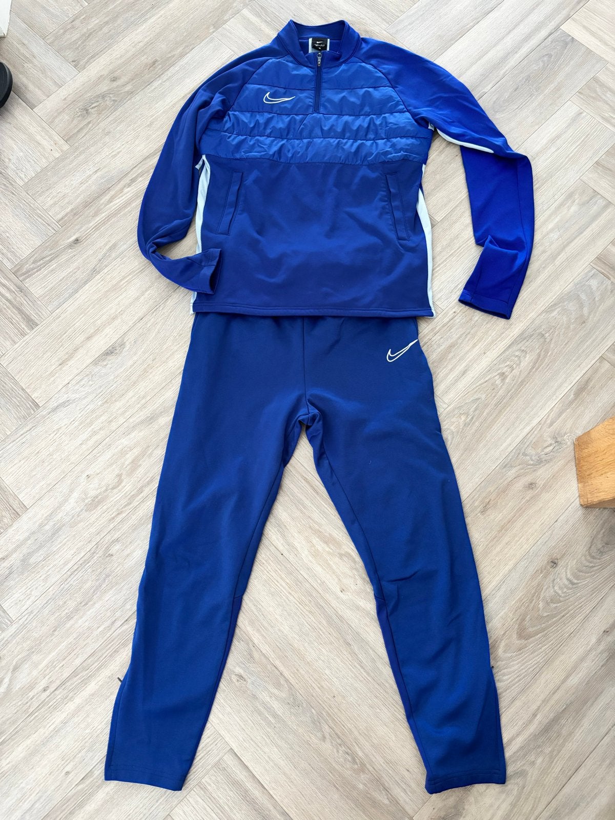 Nike Dri-FIT Trainingspak Blauw - Maat XL (158-170 CM), Kinderen en Baby's, Kinderkleding | Maat 158, Ophalen of Verzenden, Zo goed als nieuw