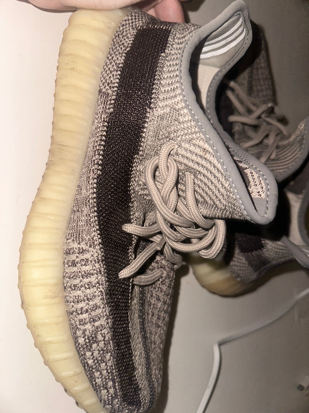 Adidas Yeezy Boost 350 V2 Zyon, Bruin, Ophalen of Verzenden, Sneakers of Gympen, Gedragen