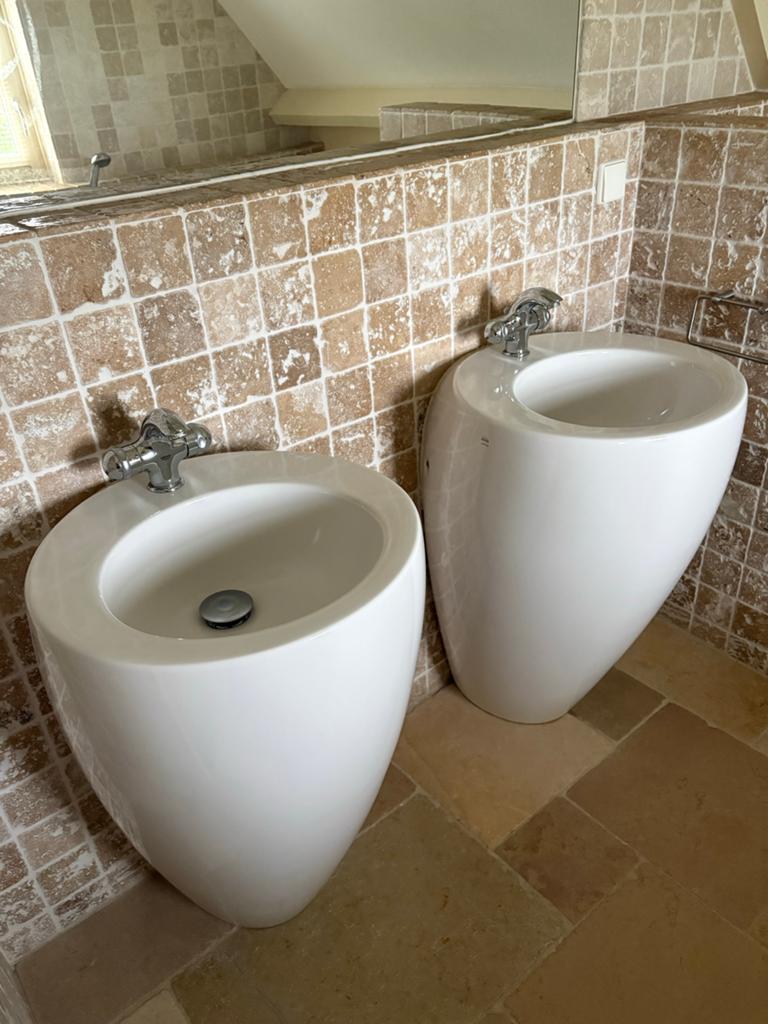 Twee originele Alessi wastafels, Doe-het-zelf en Verbouw, Sanitair, Ophalen, Gebruikt, Wastafel
