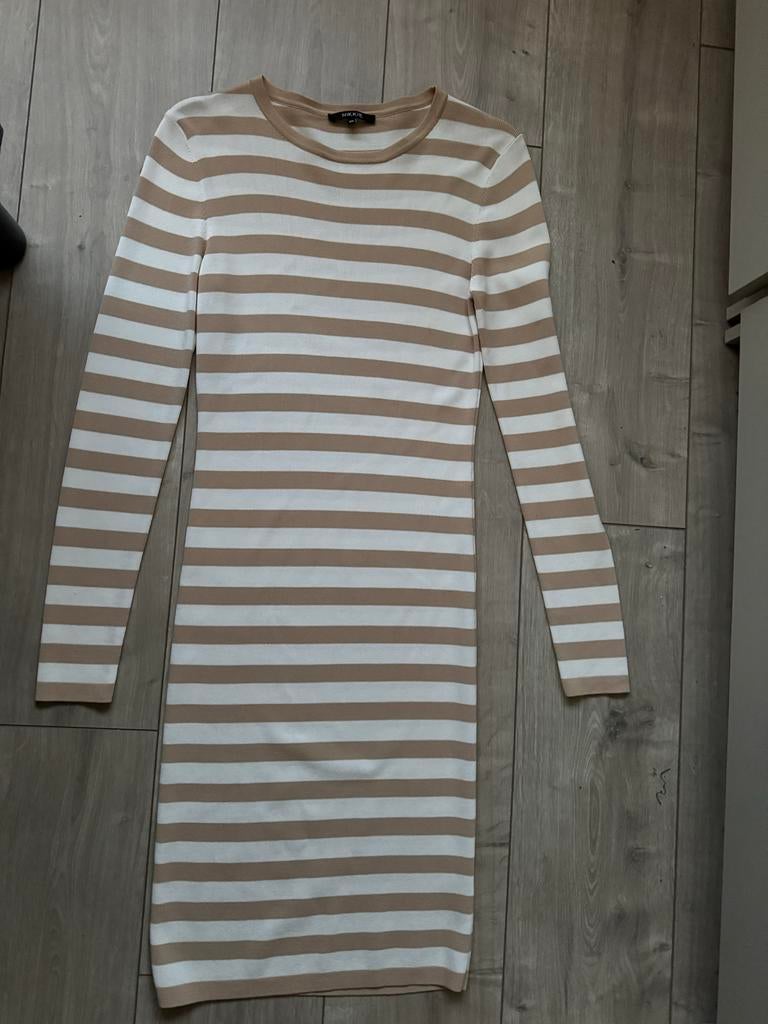Nikkie jurkje maat 36, Kleding | Dames, Jurken, Zo goed als nieuw, Maat 36 (S), Beige, Ophalen of Verzenden