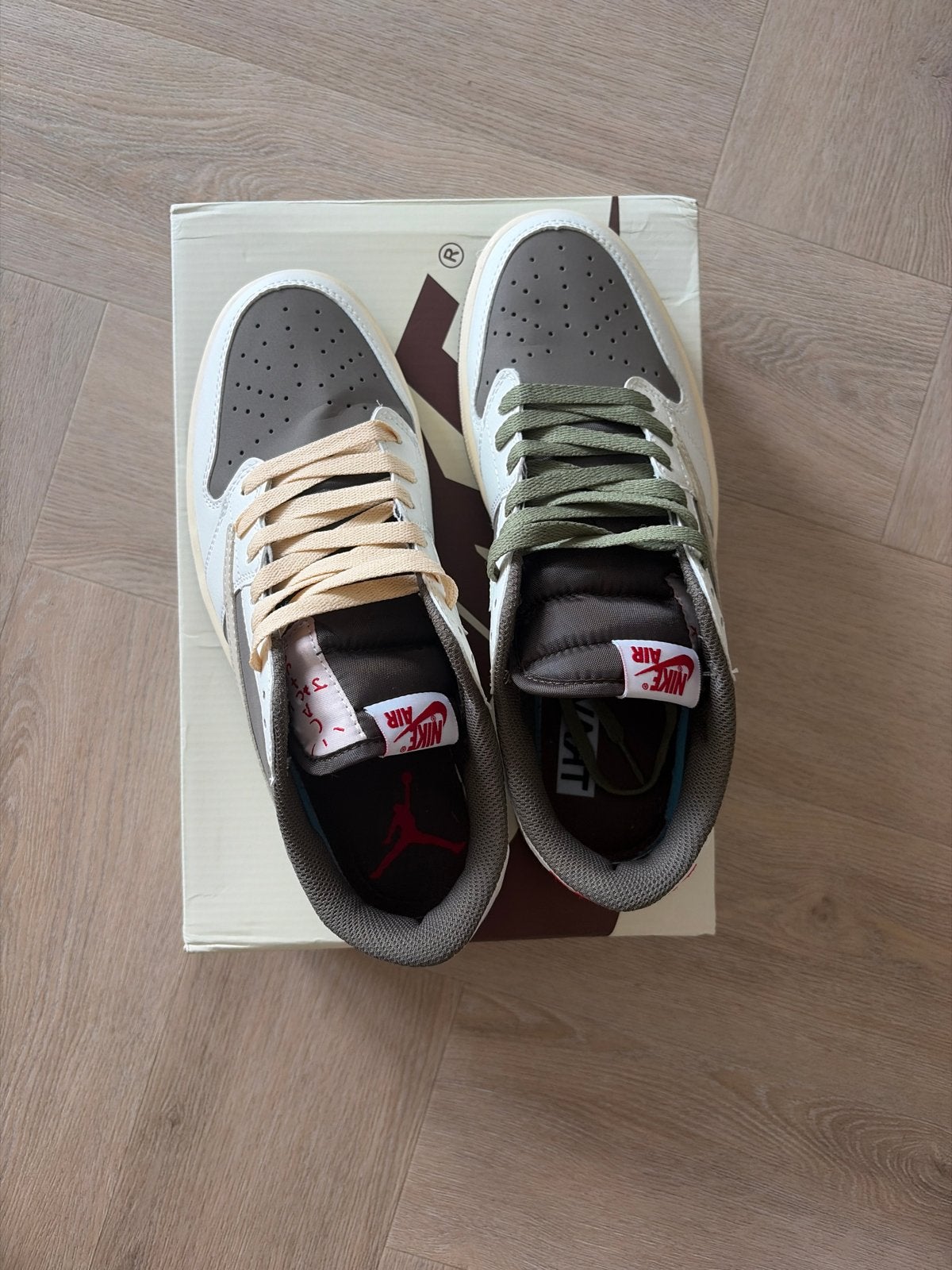 Travis Scott Schoenen Maat 42, Ophalen, Nieuw, Overige kleuren, Sneakers of Gympen
