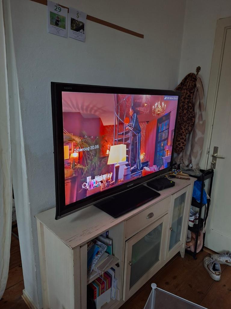 Tv sharp, Ophalen
