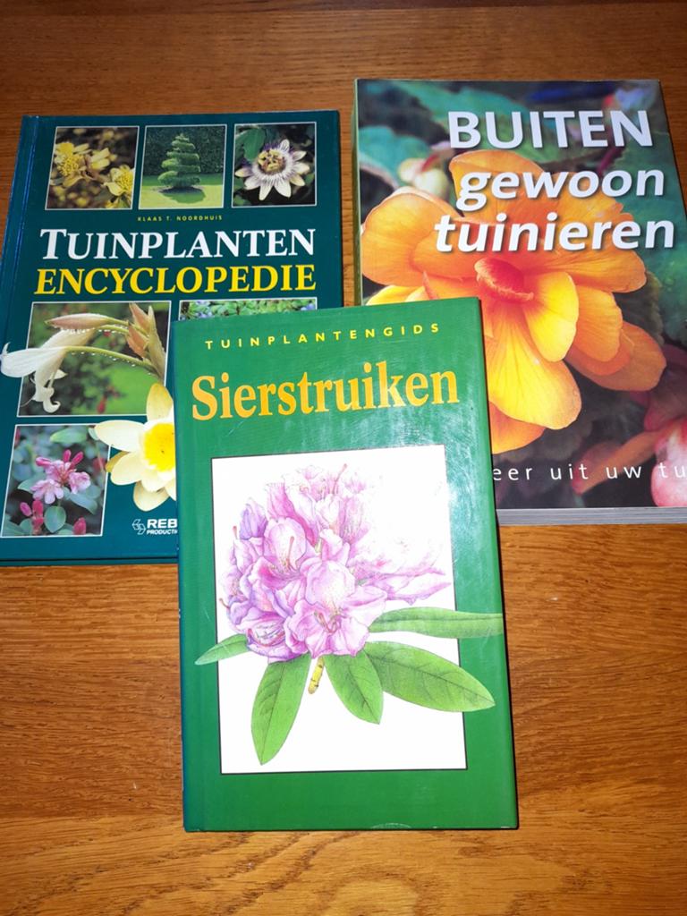 Tuinboeken als nieuw, Boeken, Wonen en Tuinieren, Ophalen of Verzenden, Zo goed als nieuw, Tuinieren en Tuinplanten