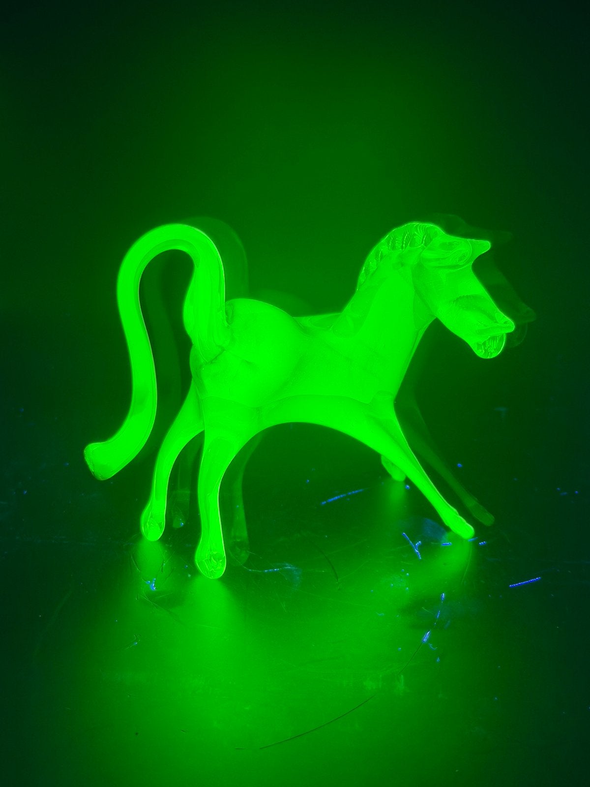 Uranium glass horse, Ophalen of Verzenden