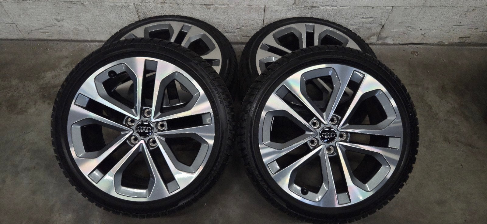 Foto 5 van 18" Audi A3 S3 VW Golf Seat Leon velgen winterbanden zgan