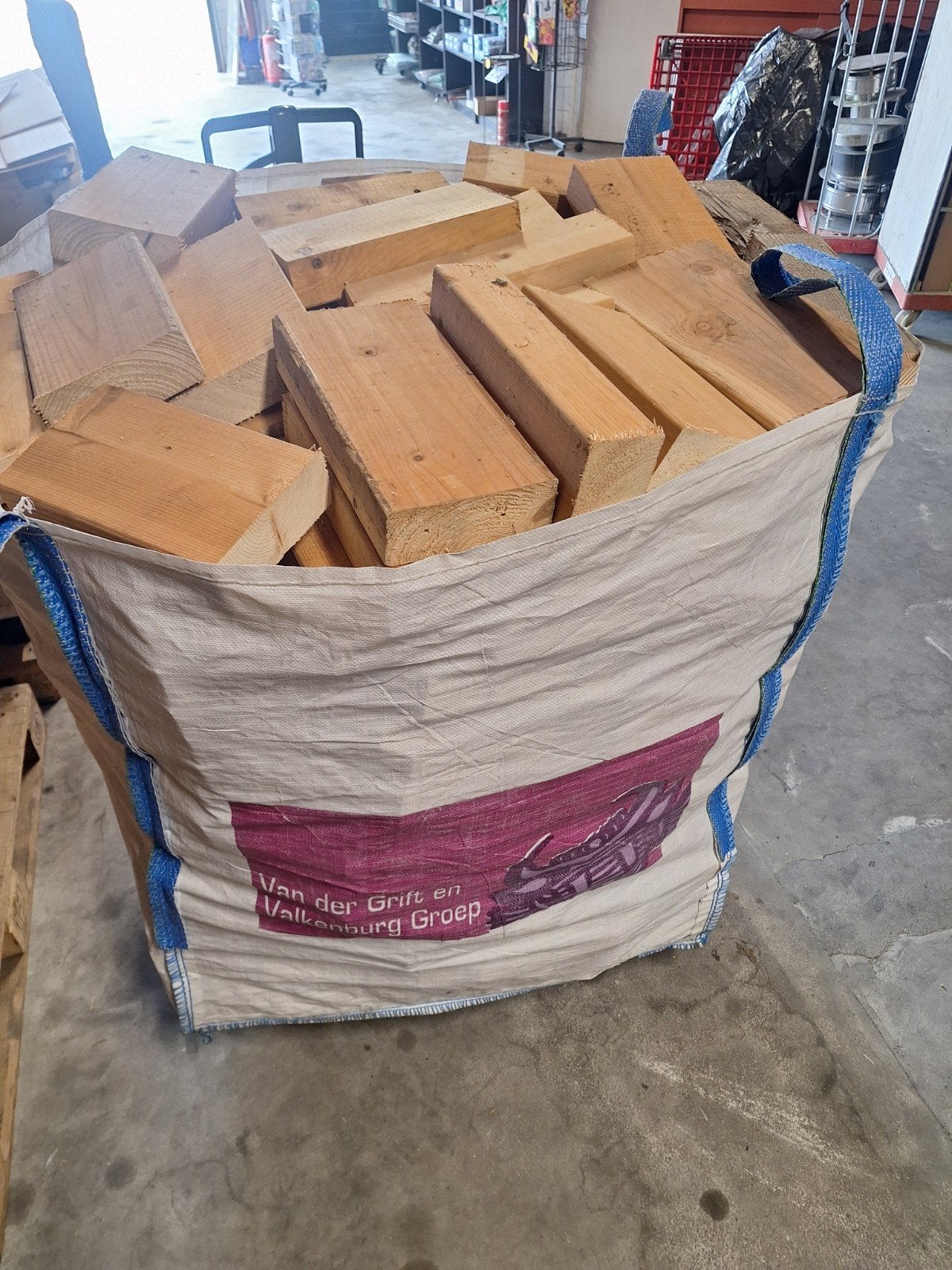 kachel hout douglas en vuren, Minder dan 3 m³, Ophalen, Overige houtsoorten, Blokken