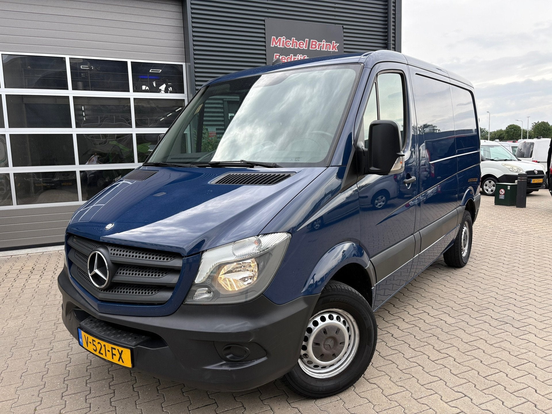 Mercedes-Benz Sprinter 213 2.2 CDI 325 Airco Navigatie, Auto's, 13 km/l, Euro 5, Gebruikt, Zwart