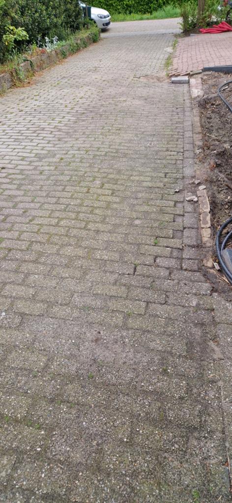 60m² betonnen klinkers, circa 2600 stuks, gratis af te halen, Tuin en Terras, Tegels en Klinkers, Gebruikt, Klinkers, Beton, 10 m² of meer
