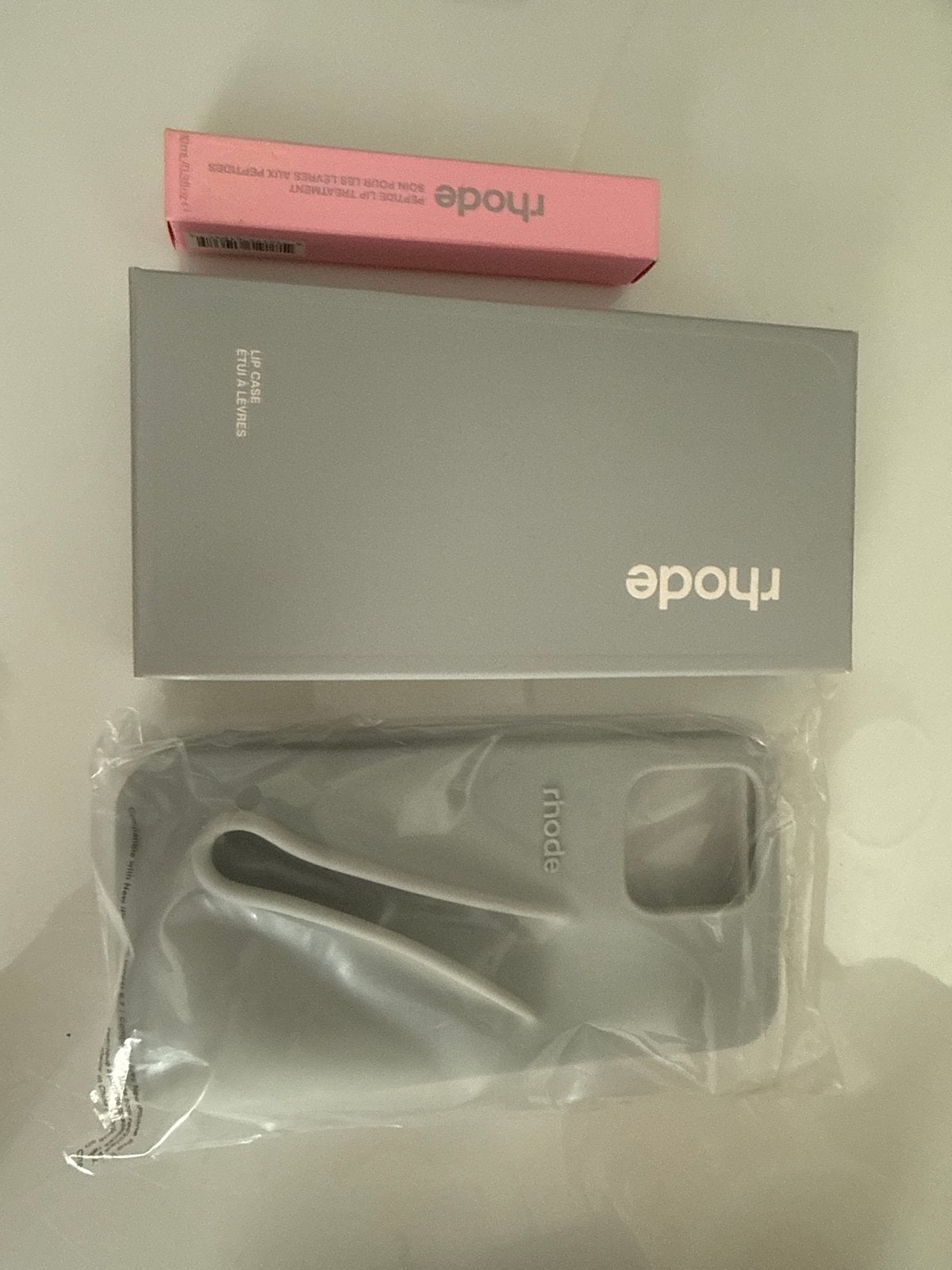 Rhode telefoon hoes+lipgloss (NIEUW), Ophalen, IPhone 16 Pro Max, Nieuw, Hoesje of Tasje