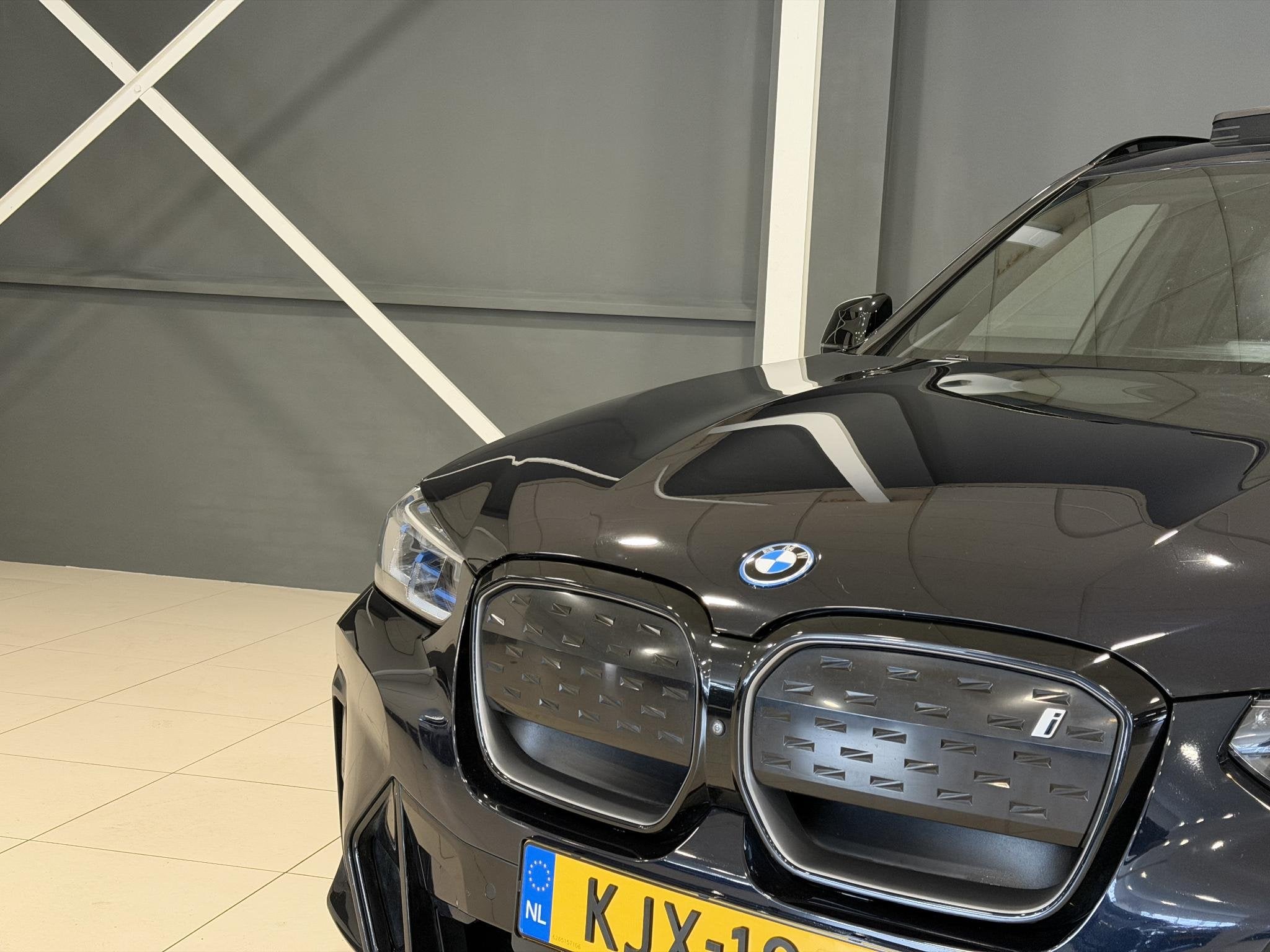 Foto 8 van BMW iX3 Executive 80 kWh | SOH 100% | Panorama dak | 20inch