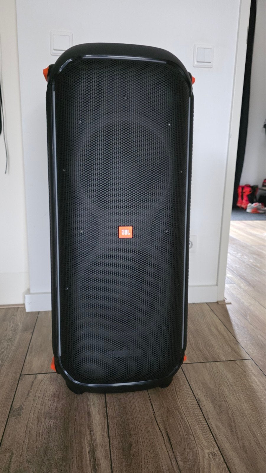 JBL Partybox 710 - Krachtige Party Speaker met Lichteffecten, Audio, Tv en Foto, Luidsprekers, JBL, Party speaker, Zo goed als nieuw