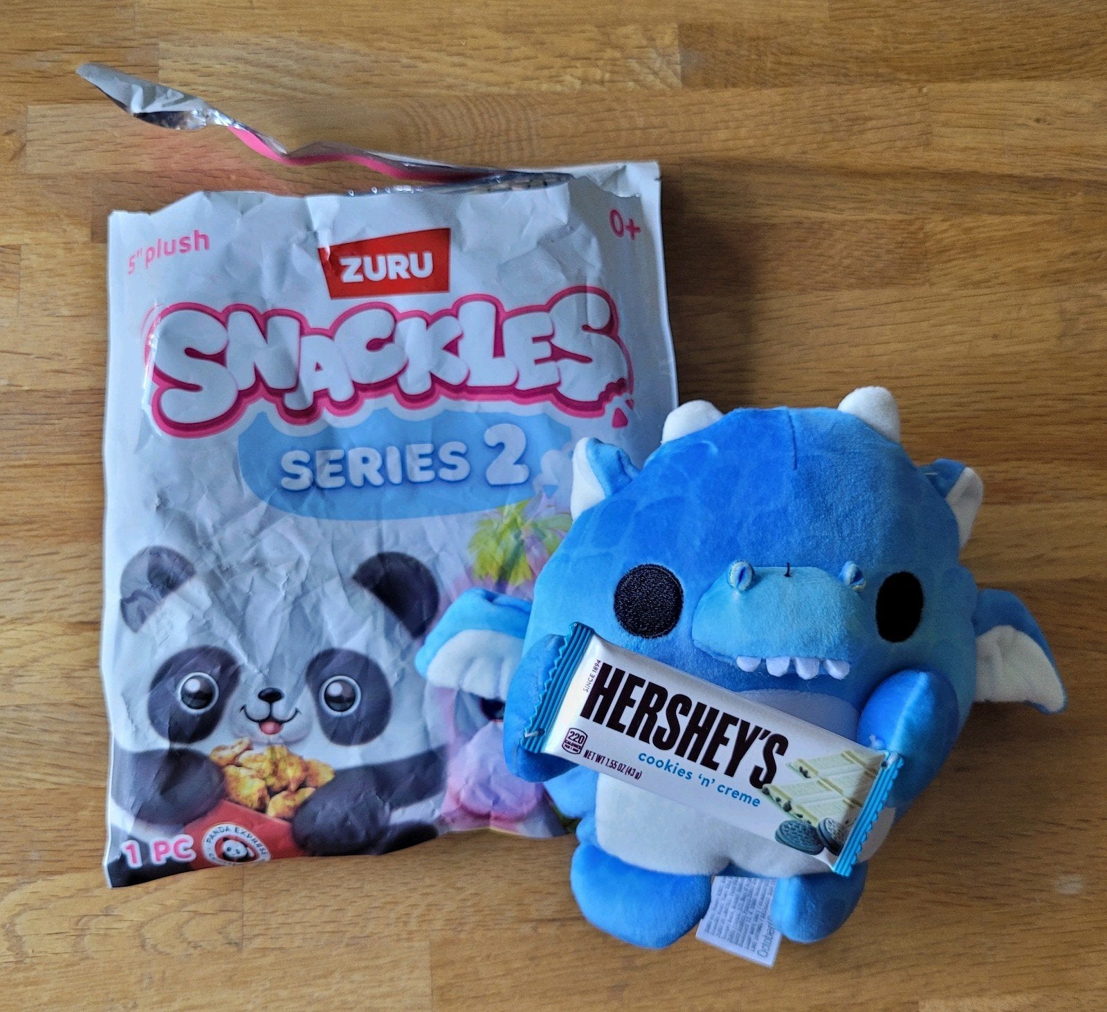 Zuru Snackles series 2 draakje hershey's, Kinderen en Baby's, Speelgoed | Knuffels en Pluche, Ophalen, Overige typen, Blauw, Nieuw