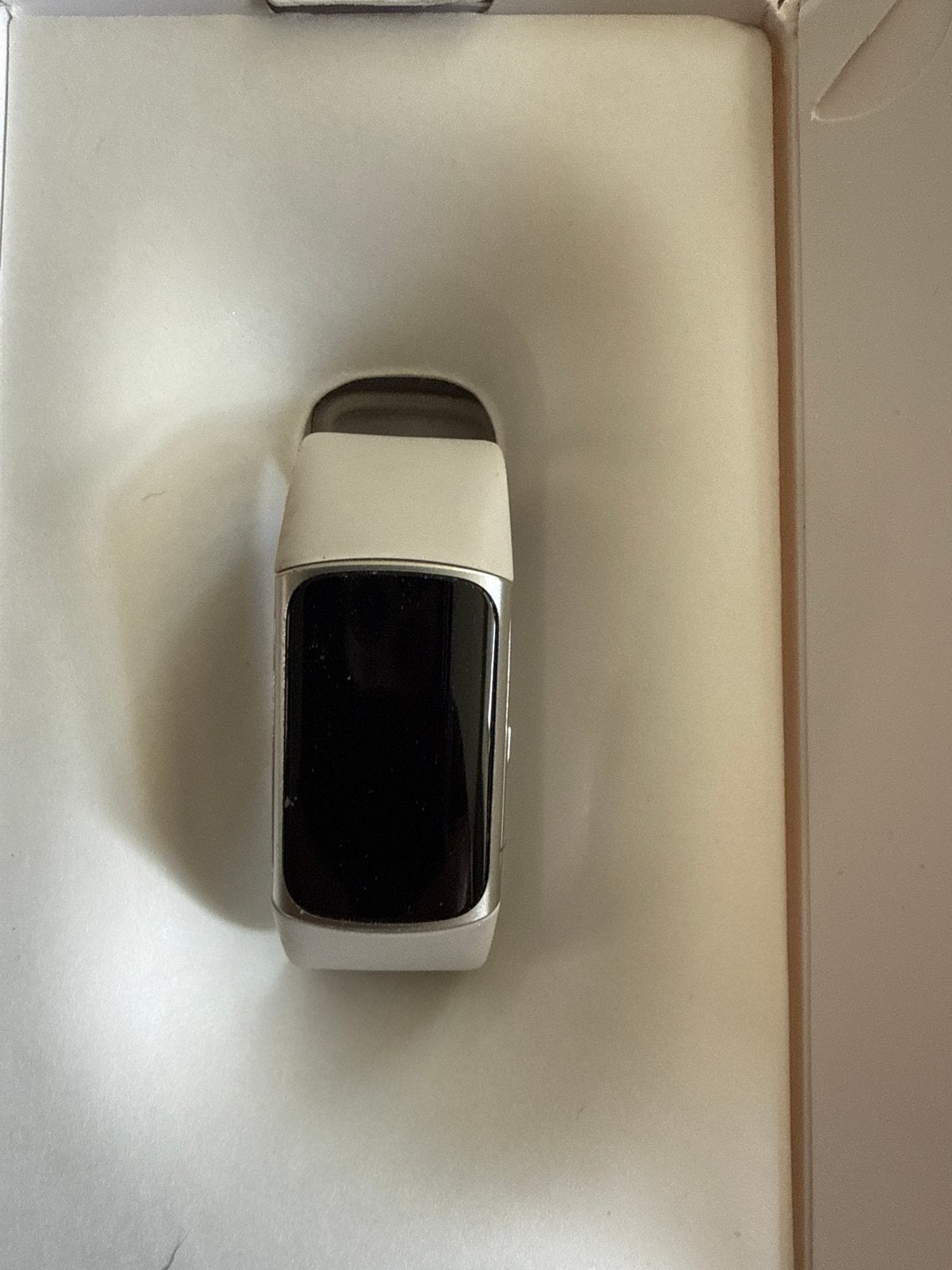 Fitbit Charge 6 met extra bandjes en oplader, Ophalen of Verzenden, Waterdicht, Zo goed als nieuw, Zilver
