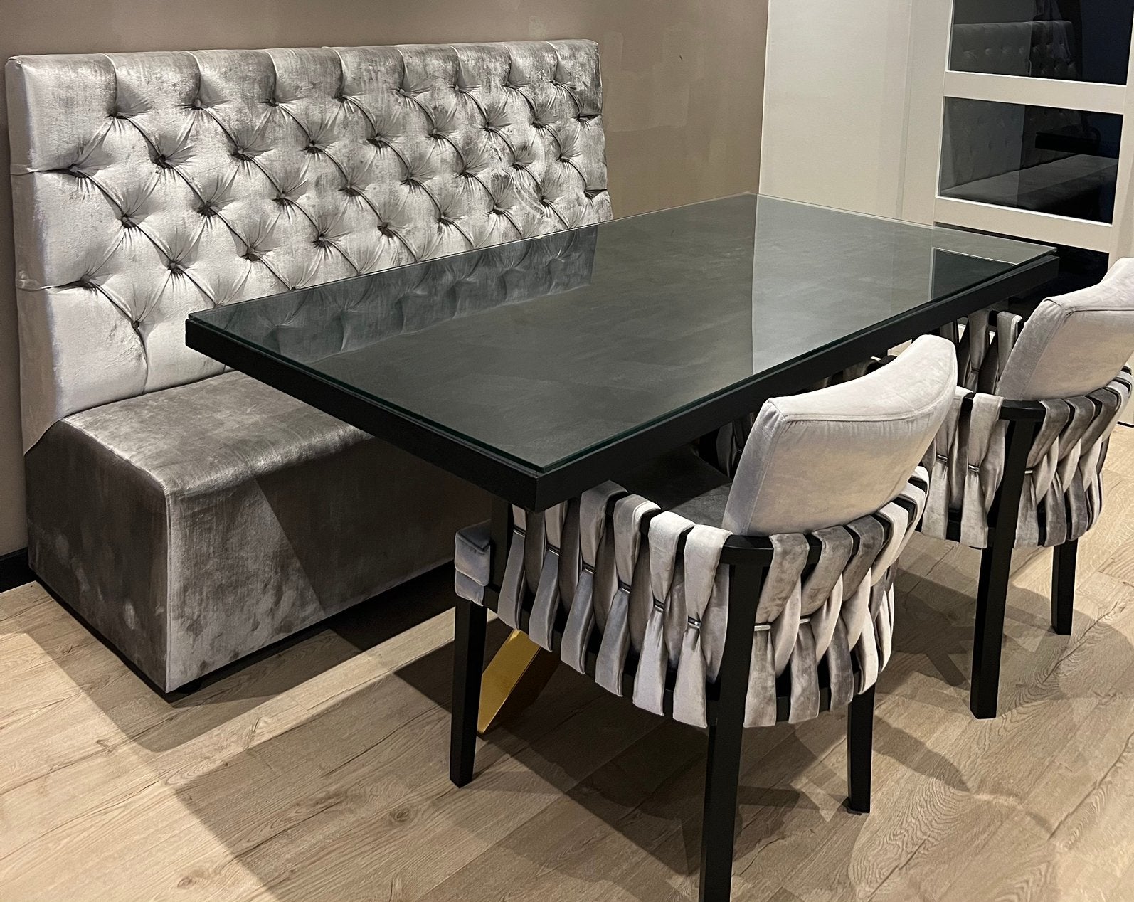 Conplete eethoek, Ophalen, Zo goed als nieuw, 4 tot 6 stoelen