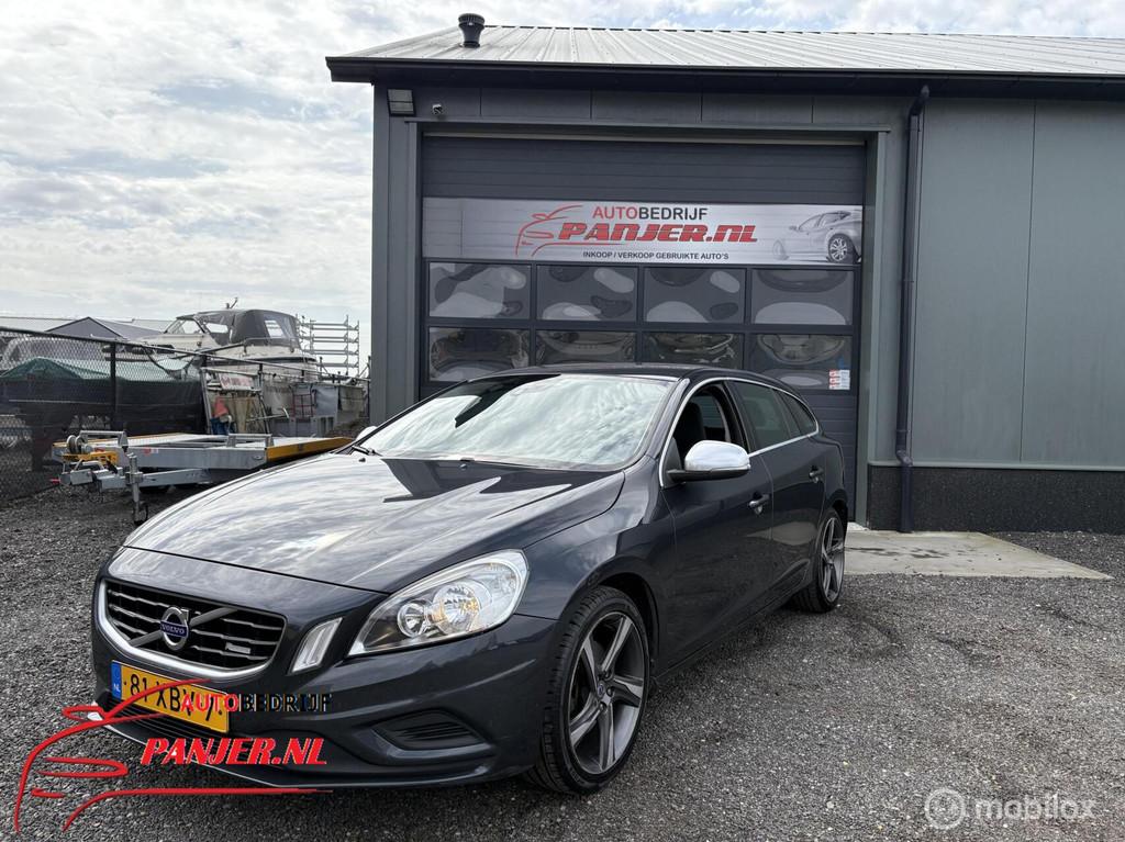Volvo V60 1.6 T3 R-Design "SPORTIEF+RUIM+DEGELIJK", Voorwielaandrijving, 15 km/l, Gebruikt, Zwart