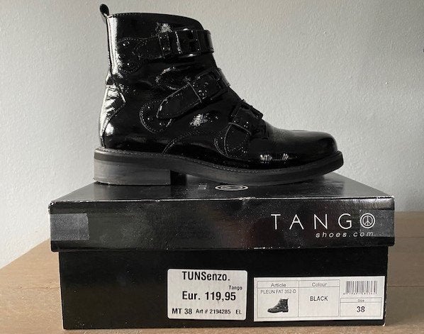 Lakleren biker boots, Zwart, Lage of Enkellaarzen, Ophalen of Verzenden, Zo goed als nieuw