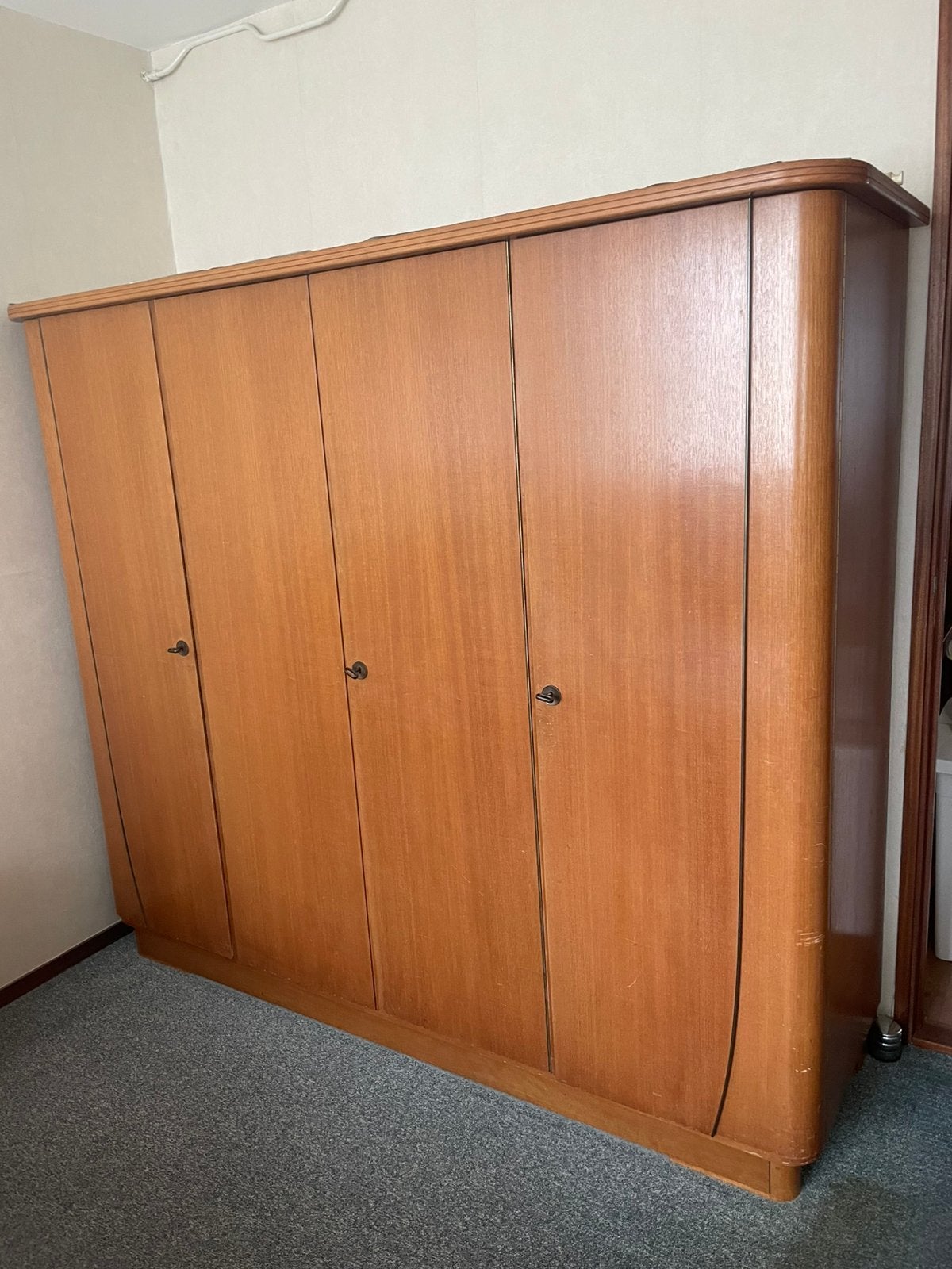 Vintage Kledingkast 207 cm 4-Deurs Mid-Century Design, Huis en Inrichting, Kasten | Kledingkasten, Ophalen, Met deur(en), Gebruikt
