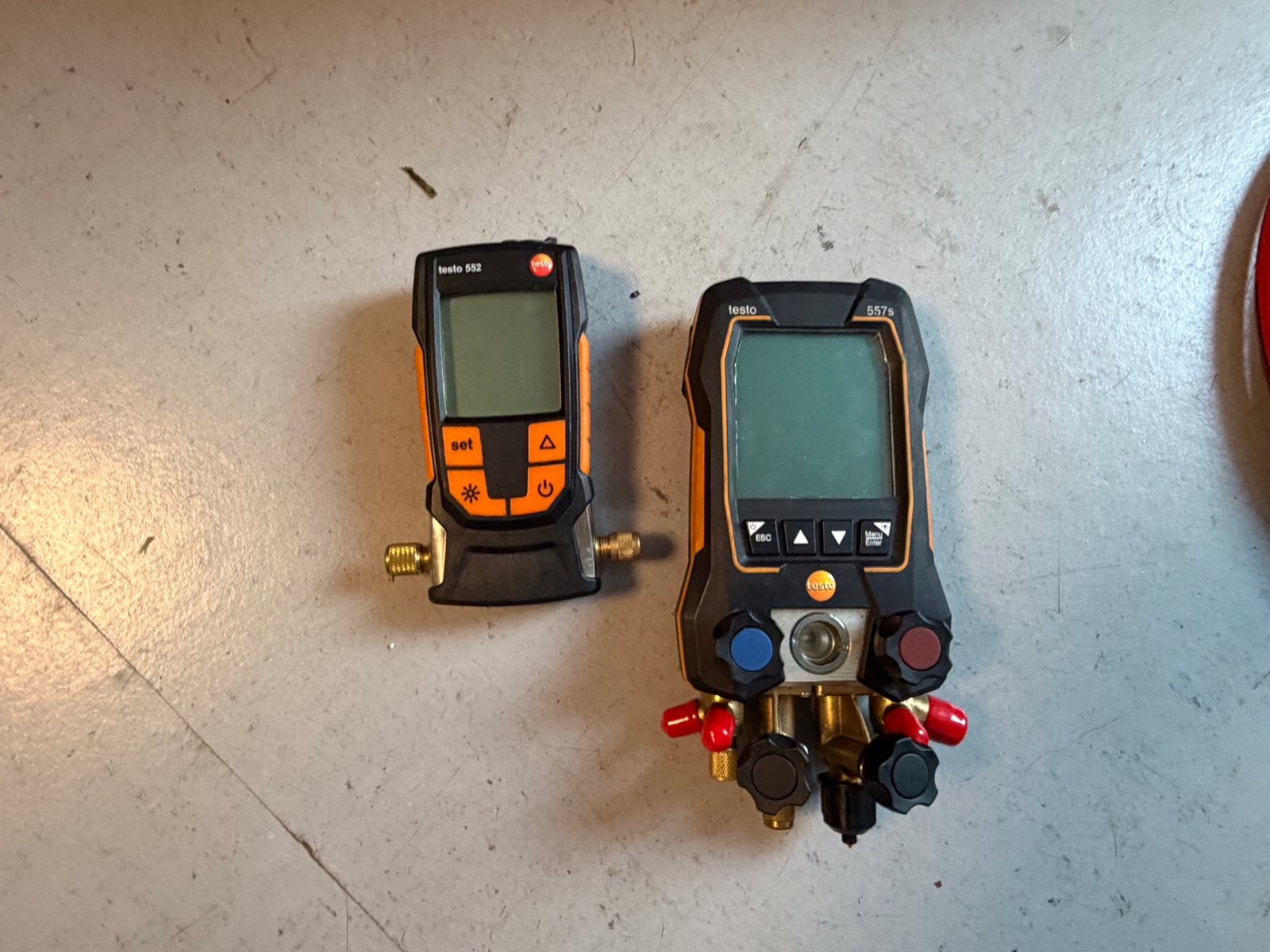 Te koop Testo 557 manifold/ meterset, Ophalen, Zo goed als nieuw