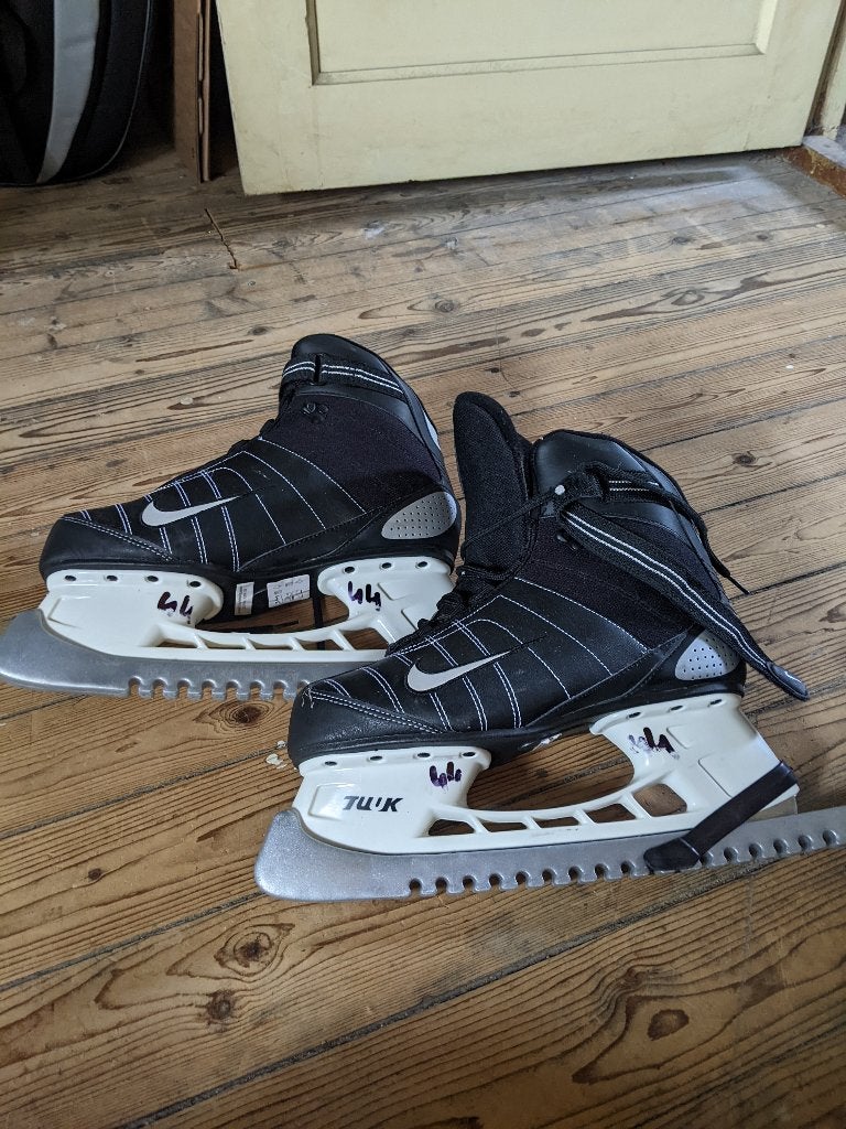 IJshockey schaatsen maat 44, Sport en Fitness, Schaatsen, Zo goed als nieuw, IJshockeyschaatsen, Ophalen, Overige merken