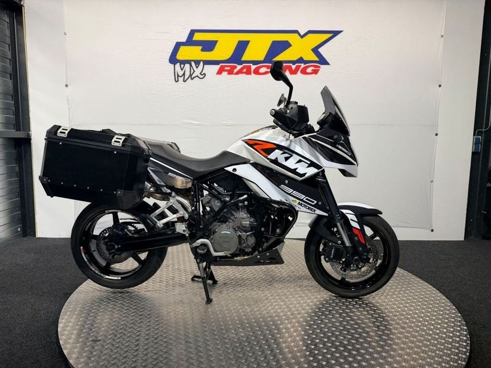 KTM 990 SUPERMOTO T (85KW), Motoren, 2 cilinders, KTM, Motorrijbewijs A, Bedrijf