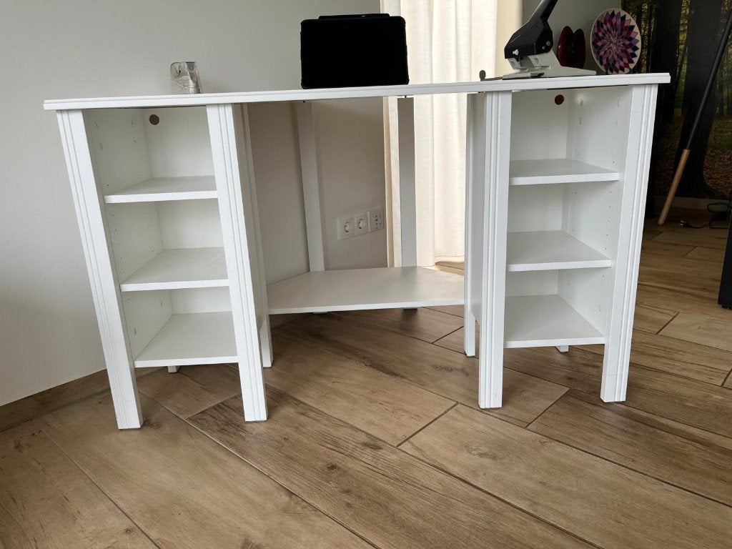 Ikea wit hoekbureau (tegen elk aannemelijk bod), Ophalen, Gebruikt, Hout, Hoekbureau