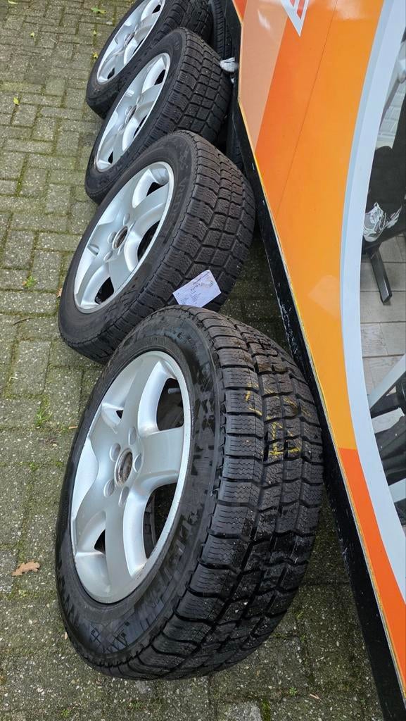 Vredestein winterbanden met velgen, Gebruikt, Banden en Velgen, Onbekend, Vredestein
