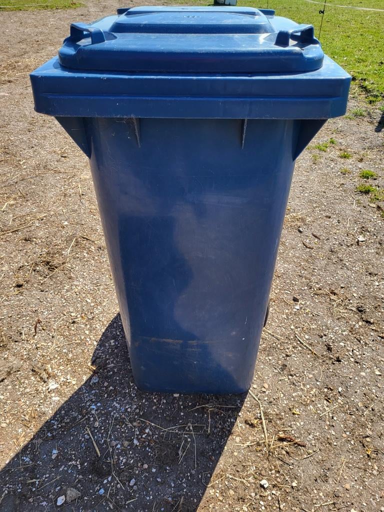 Blauwe afvalcontainer met wielen, Huis en Inrichting, Woonaccessoires | Prullenbakken, Kunststof, Gebruikt, 40 liter of meer, Ophalen of Verzenden