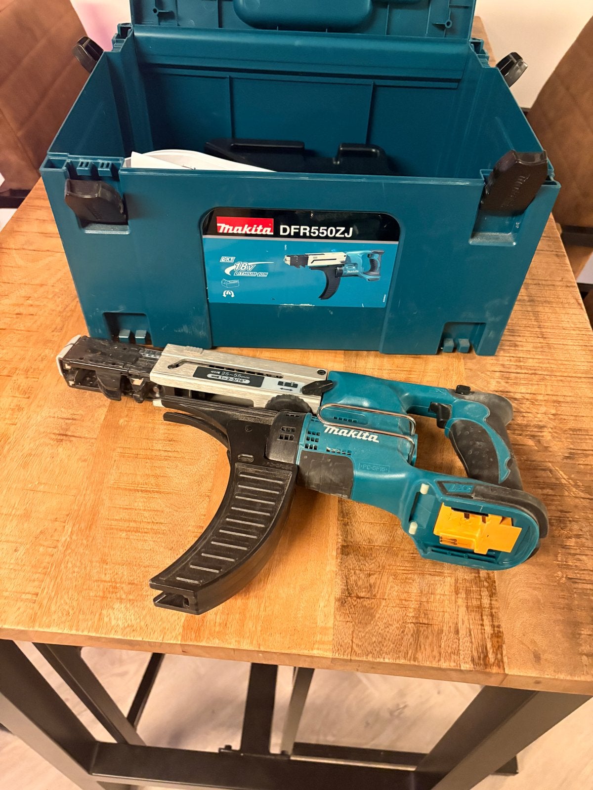 Makita DFR550ZJ schroefautomaat - Zo goed als nieuw, Ophalen of Verzenden, Zo goed als nieuw, Minder dan 400 watt, Boor- en Schroefmachine