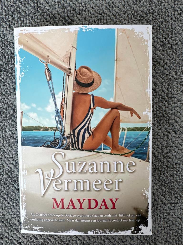 Suzanne Vermeer - Mayday (Thriller), Ophalen of Verzenden, Zo goed als nieuw, Nederland