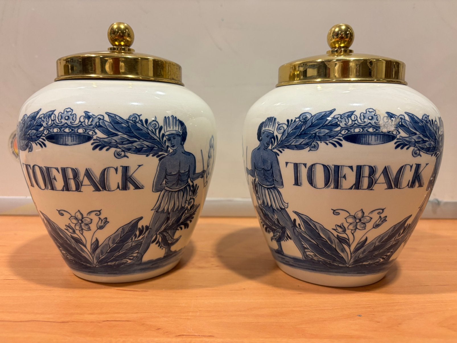 Tabakspot, Ophalen