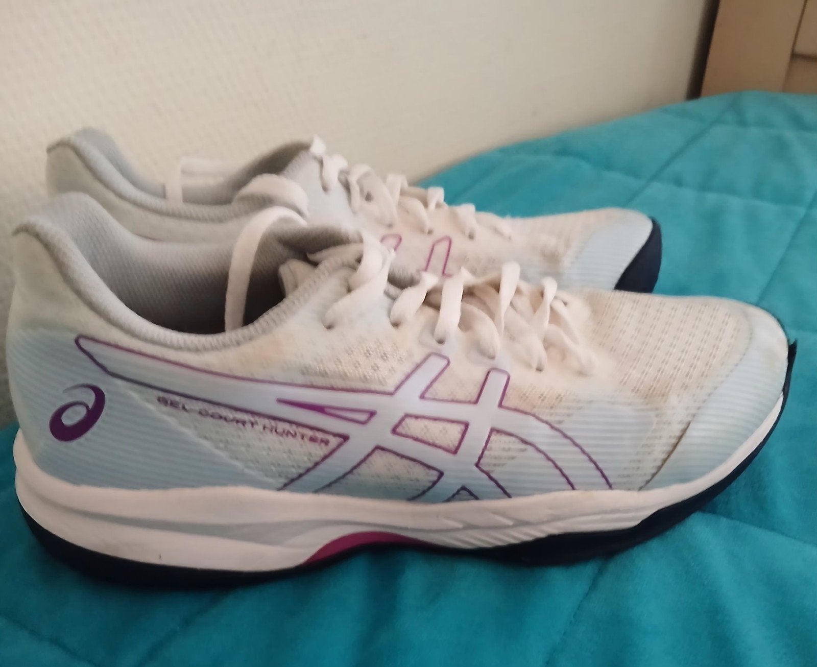 Asics dames sportschoenen mt 39, Ophalen of Verzenden, Gedragen, Asics, Wit