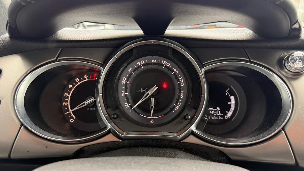 DS 3 1.2 PureTech Business Cruise|Airco|Camera, Auto's, Voorwielaandrijving, Euro 6, 23 km/l, Leder