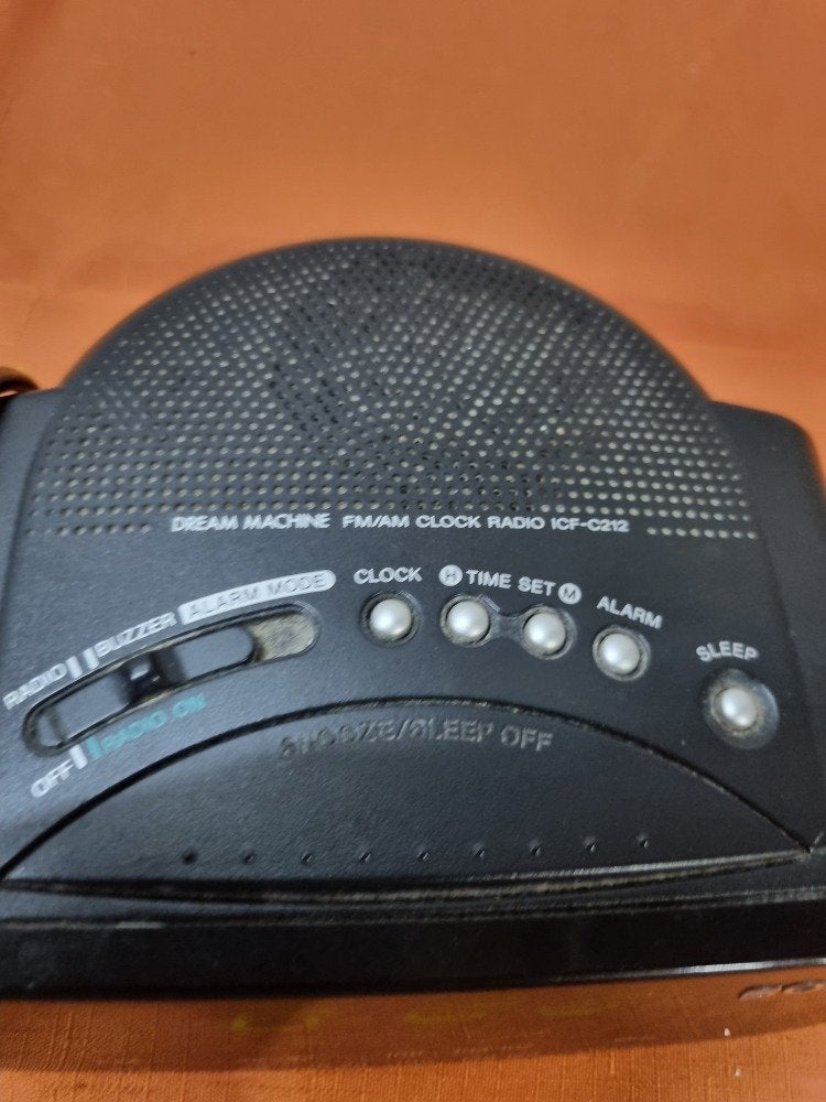 wekkerradio sony model icf-c212, Ophalen of Verzenden, 'T Olde Gre-j, Info@toldegrej.nl, Endepoelstraat 20f Didam