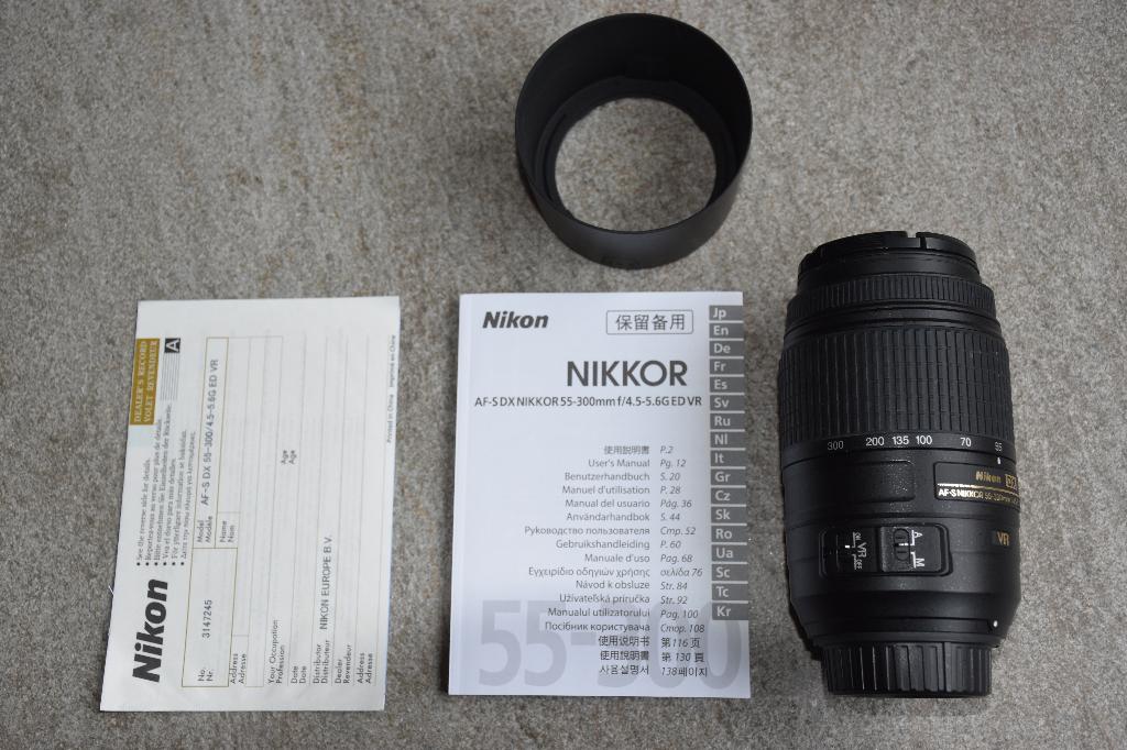 Nikon DX zoomlens 55-300mm, Ophalen of Verzenden, Zo goed als nieuw, Telelens, Zoom