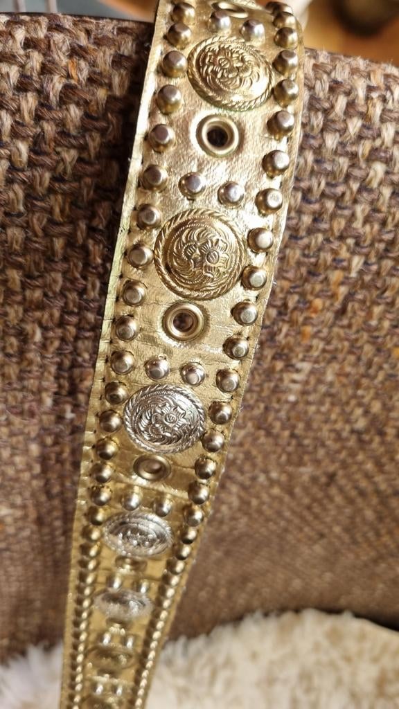 Gouden riem met studs en gesp, Kleding | Dames, Riemen en Ceinturen, Overige kleuren, 3 tot 5 cm, 90 tot 100 cm, Heupriem
