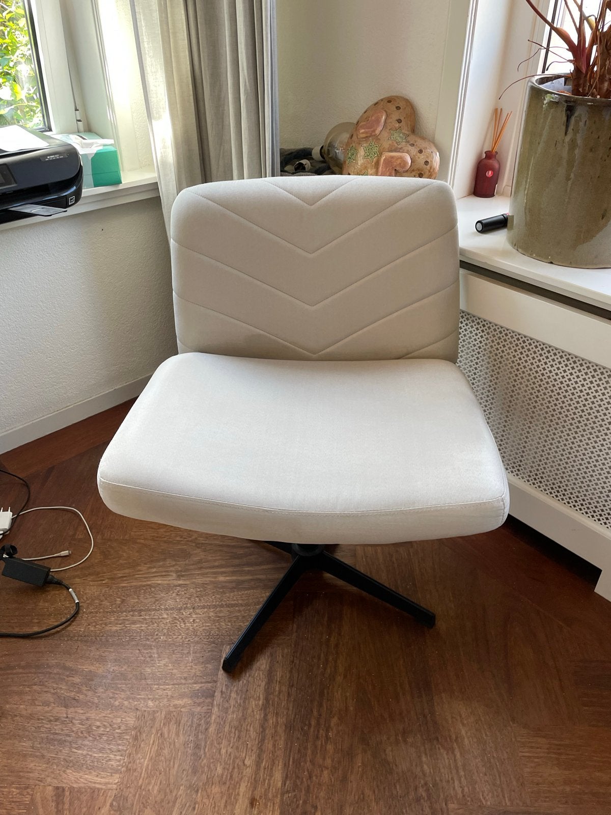 Comfortabele crème stoffen bureaustoel met draaivoet, Huis en Inrichting, Stoelen, Ophalen, Gebruikt, Wit, Eén