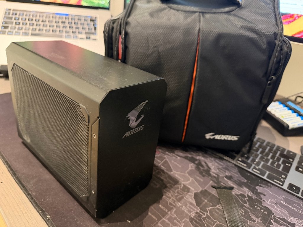 AORUS RTX 2070 Gaming Box eGPU 8GB + originele tas, Ophalen, PCI-Express 3, HDMI, GDDR6