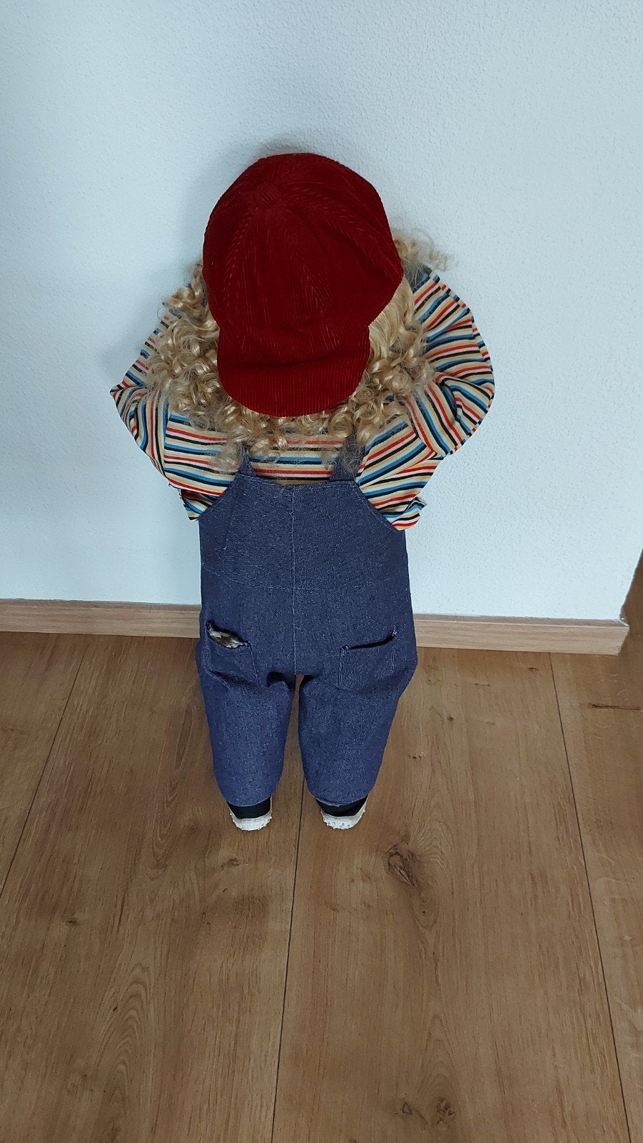 Decoratieve pop jongen met pet en tuinbroek, Ophalen, Gebruikt