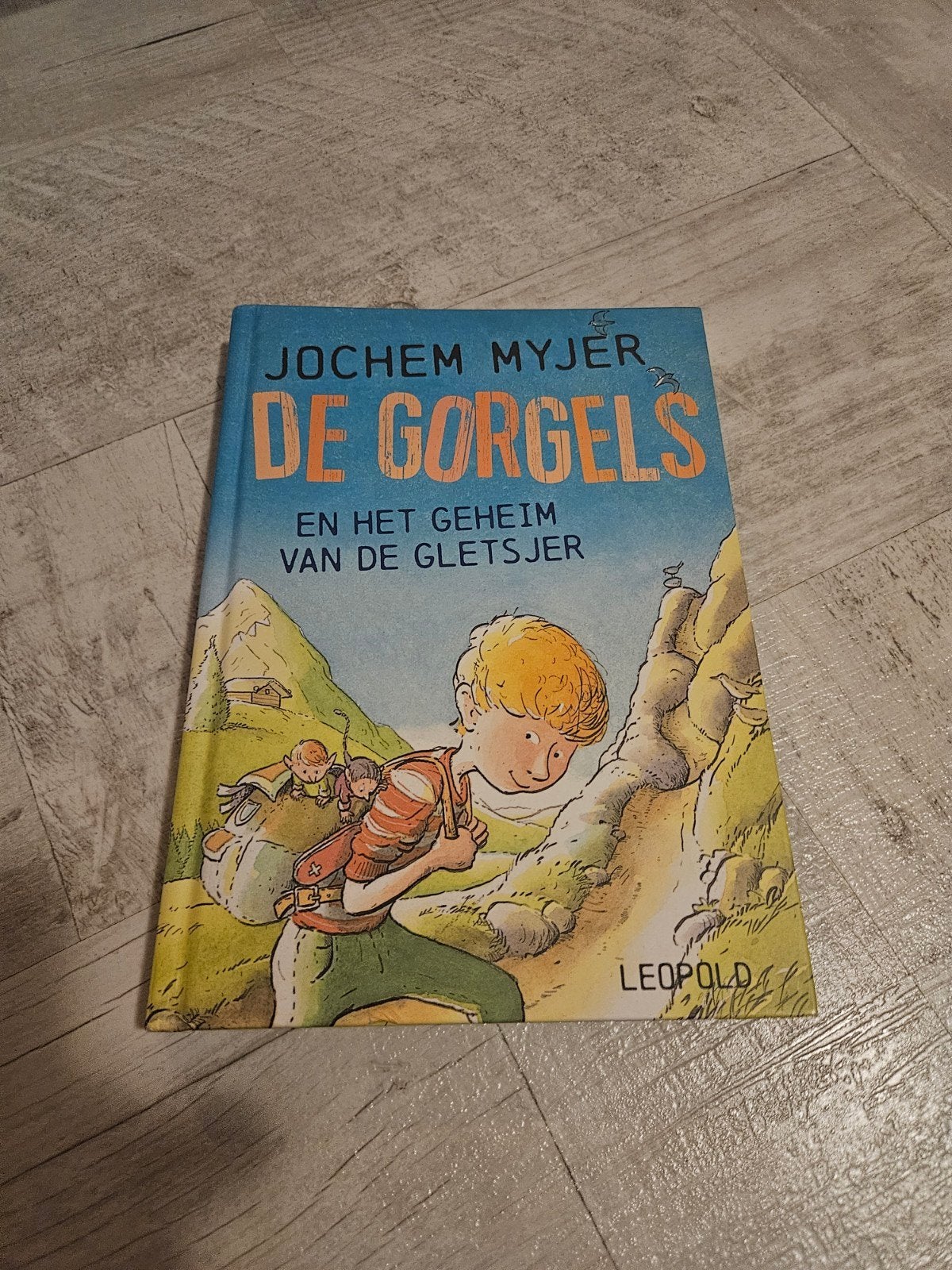 Jochem Myjer - De Gorgels en het geheim van de gletsjer, Boeken, Fictie algemeen, Jochem Myjer, Ophalen of Verzenden, Zo goed als nieuw