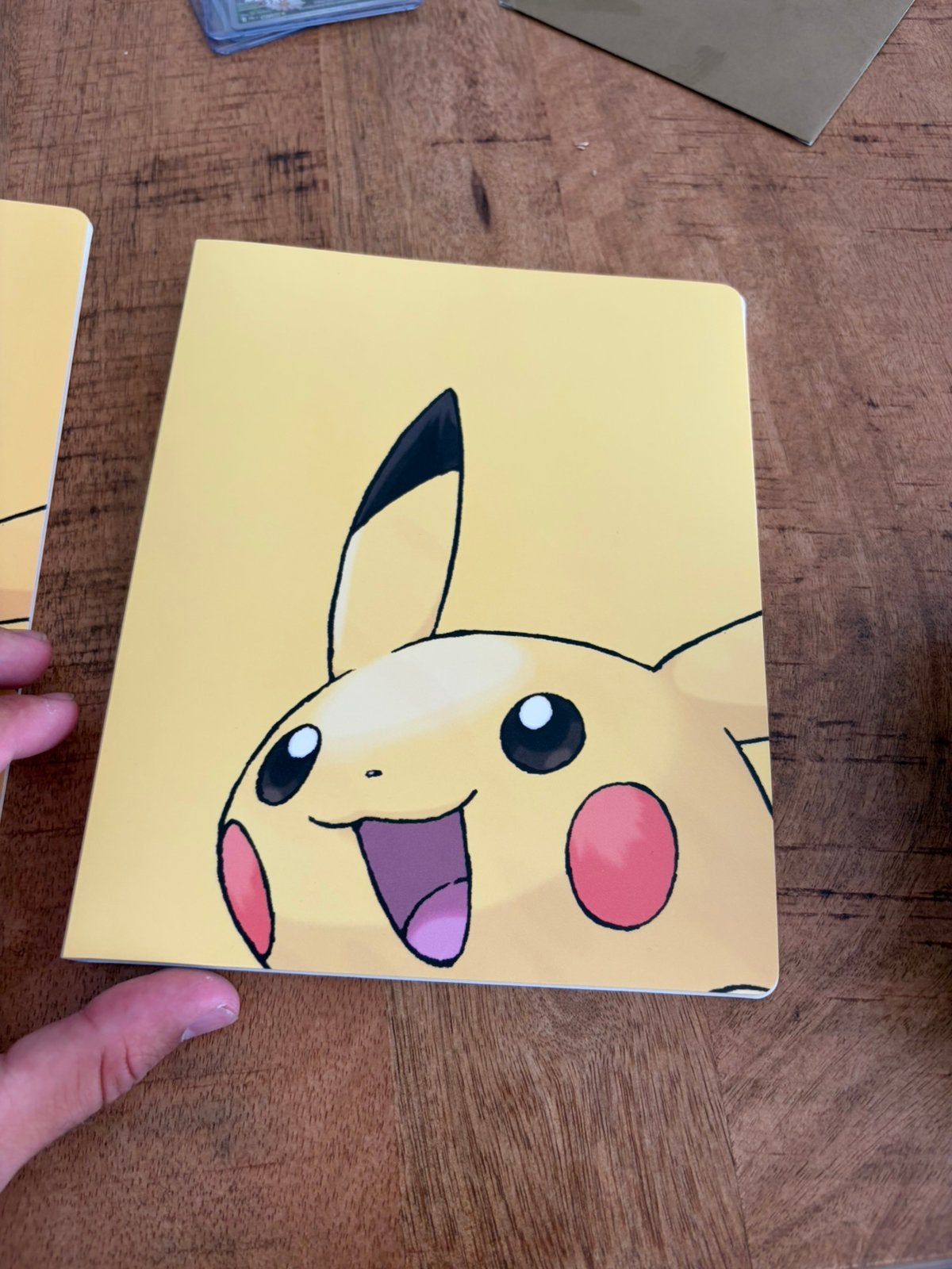 4 pocket pikachu binder pokemon, Ophalen of Verzenden, Nieuw