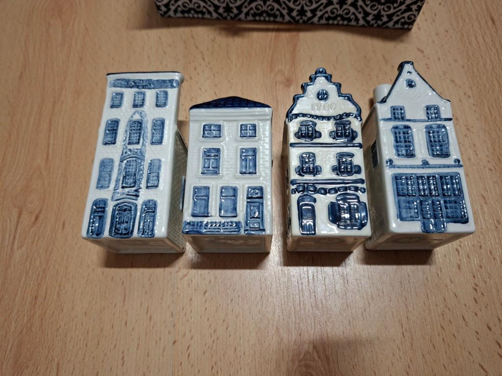 ✈️🍓KLM huisjes🍓✈️   uit de oude doos, Ophalen of Verzenden, Nieuw, 21 t/m 40
