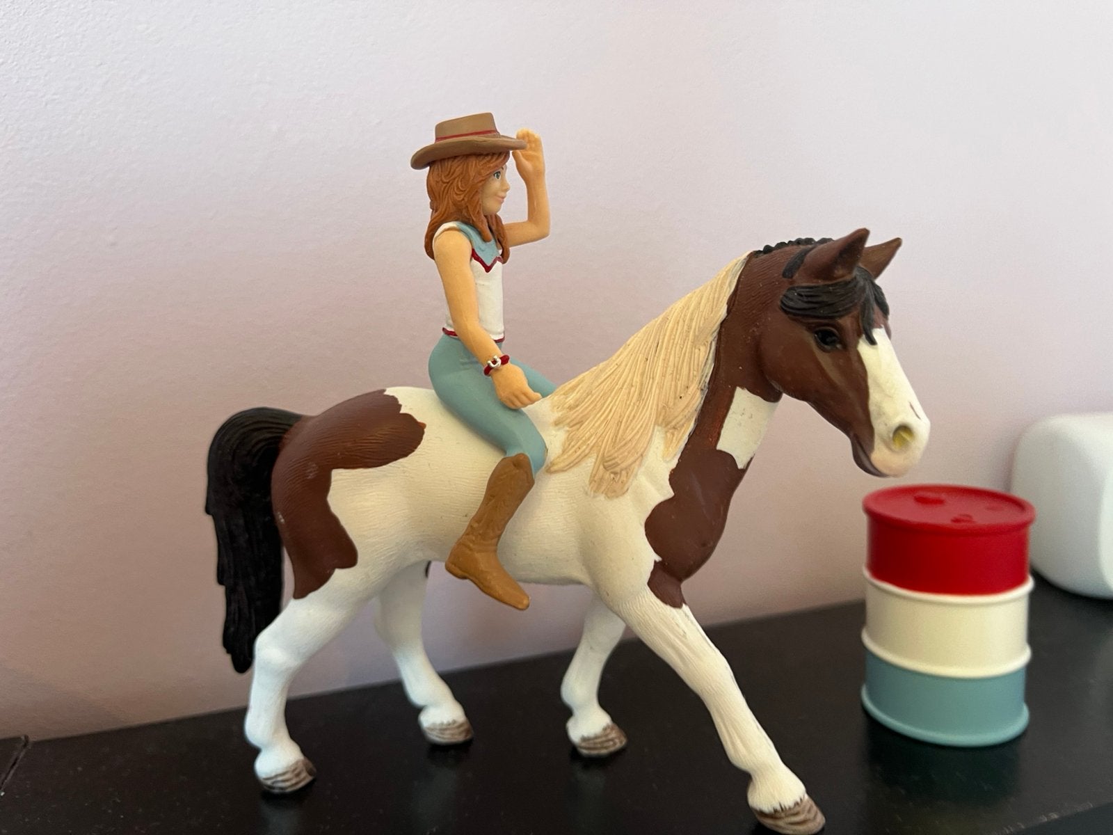 Schleich pakketje. Paard met ruiter en hindernissen, Verzamelen, Speelgoed, Ophalen of Verzenden, Zo goed als nieuw