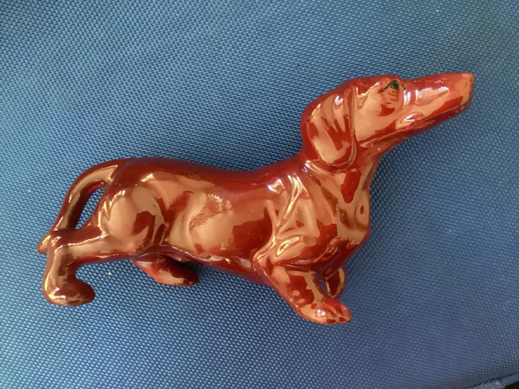 Teckel hoog 8.5x14 cm, Ophalen of Verzenden, Zo goed als nieuw, Dier