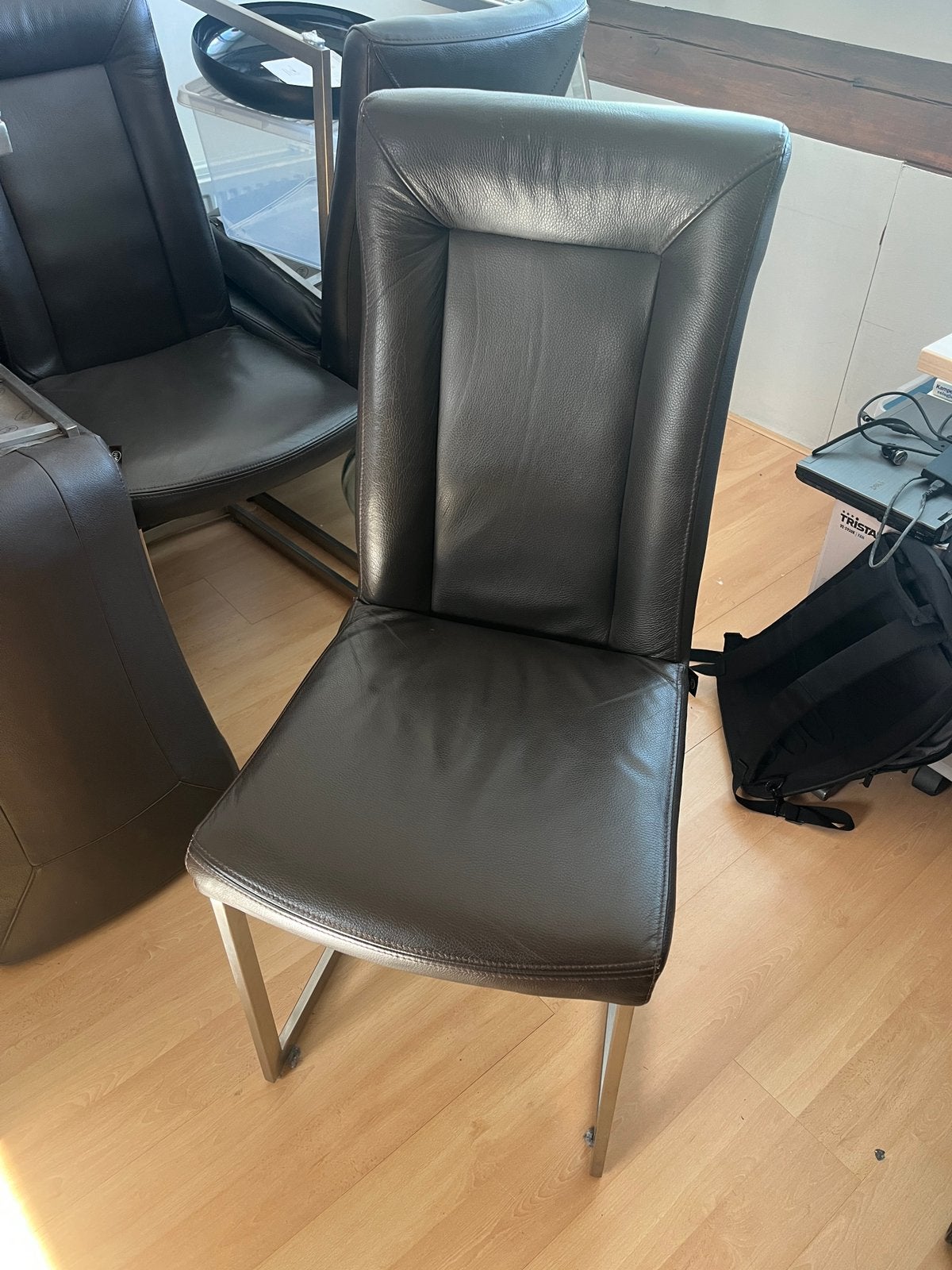 6 Eetkamer stoelen bruin leer Henders en hazel., Ophalen, Bruin, Leer, Zo goed als nieuw