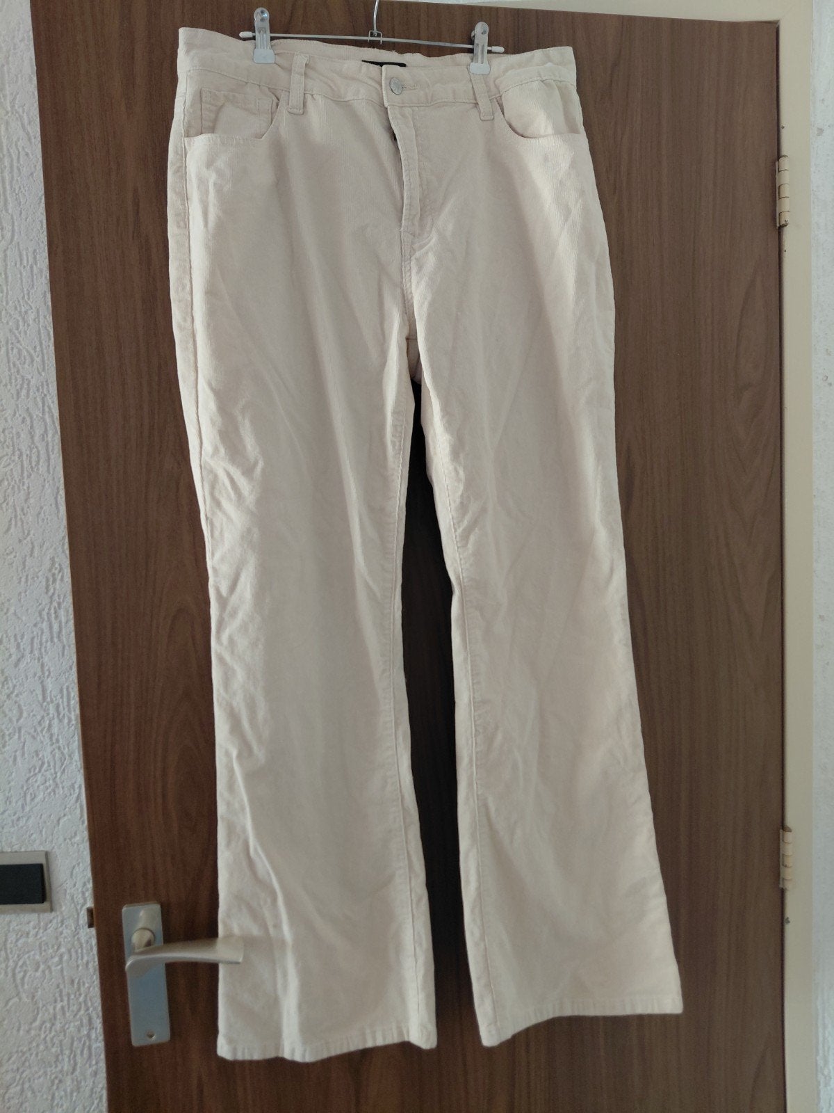 Norah ribfluwelen broek maat 44, Kleding | Dames, Beige, Maat 42/44 (L), Ophalen of Verzenden, Zo goed als nieuw