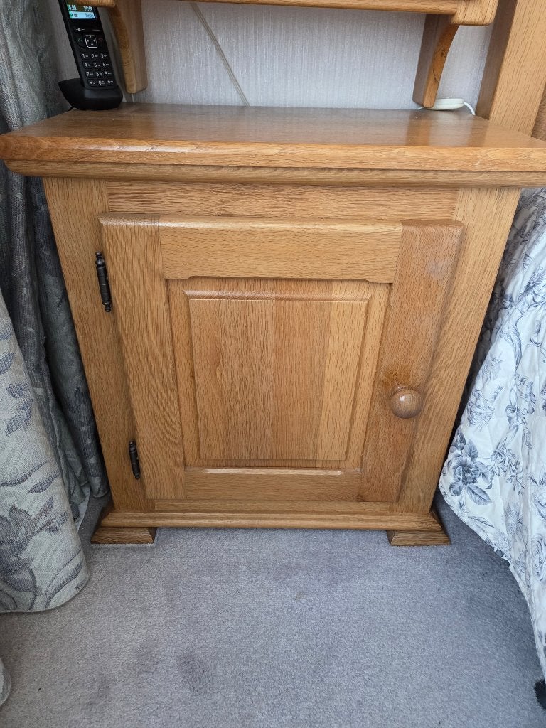 2 eiken nachtkastjes, Huis en Inrichting, Ophalen, 55 tot 70 cm, Zo goed als nieuw, 45 tot 65 cm