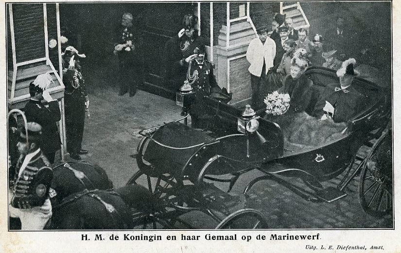 WILHELMINA en HENDRIK bij de MARINEWERF 1901 (DR198), Verzamelen, Koninklijk Huis en Royalty, Verzenden, Gebruikt, Nederland, Kaart, Foto of Prent