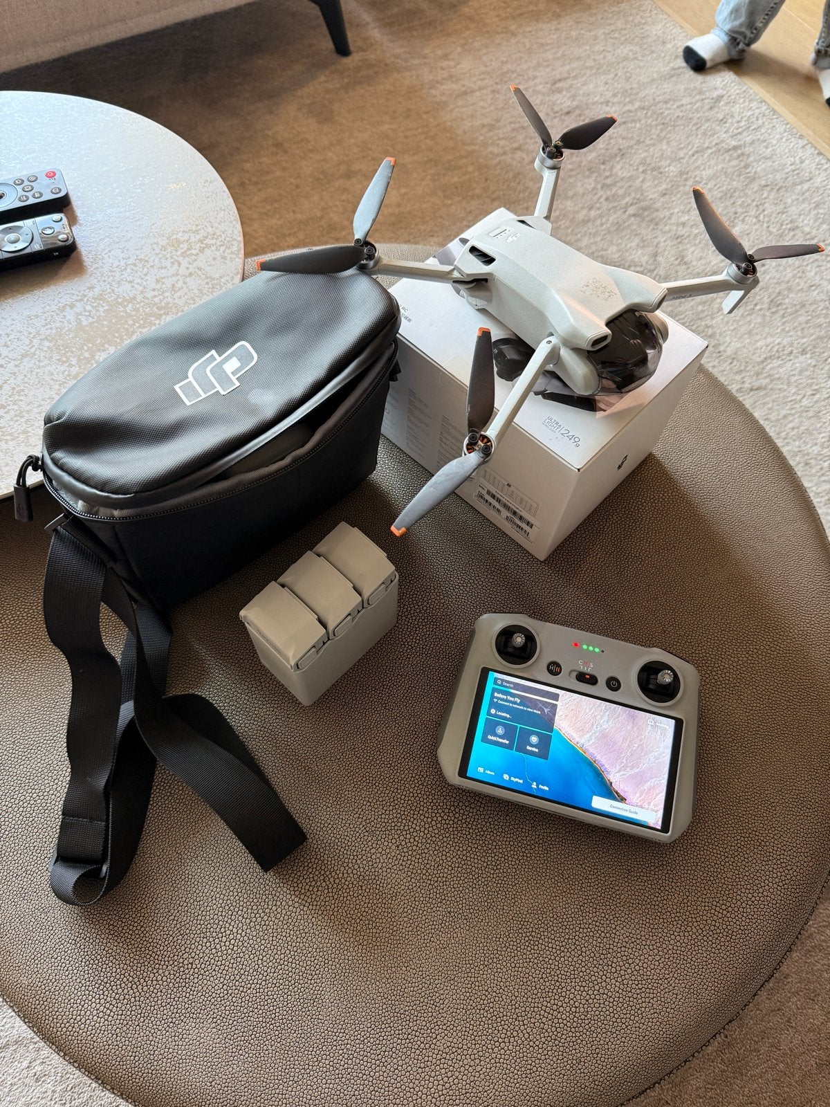 DJI Mini 3 Pro Fly More Combo gimball defect, Ophalen, Gebruikt, 30 tot 45 minuten, Cameradrone