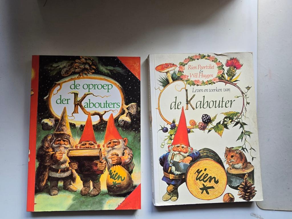 Het Grote Kabouterboek & De oproep der kabouters (2 boeken), Ophalen of Verzenden, Gelezen, Rien Poortvliet, Wil Huygen, Sprookjes