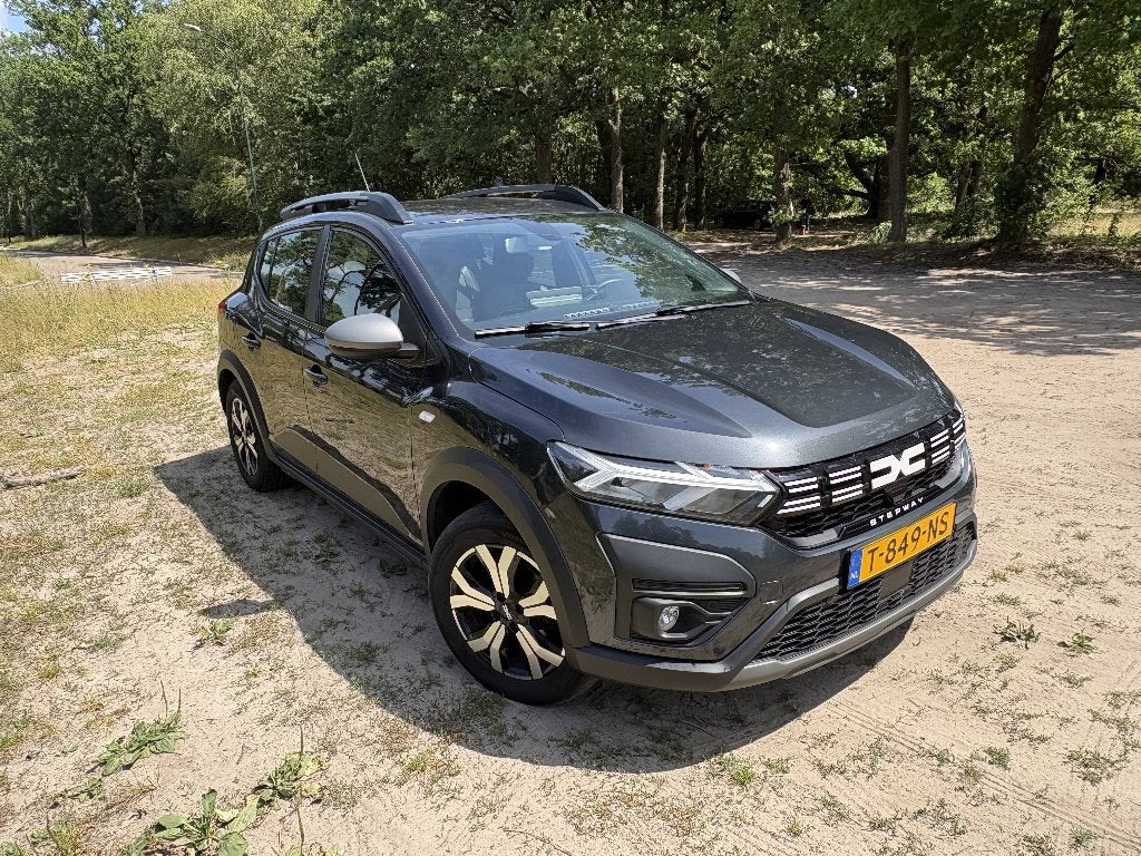 Dacia Sandero Stepway ECO-G LPG 2023 | Trekhaak | Winterset, Auto's, Dacia, Voorwielaandrijving, Euro 6, 49 €/maand, Handgeschakeld